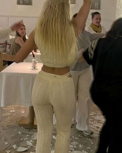 Duygu German seksi ifşa fotoğrafı 49