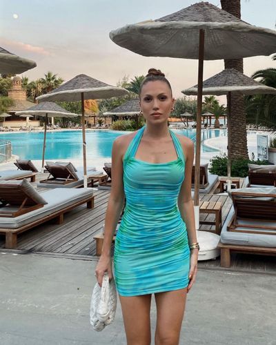 Duygu Özaslan seksi ifşa fotoğrafı 176