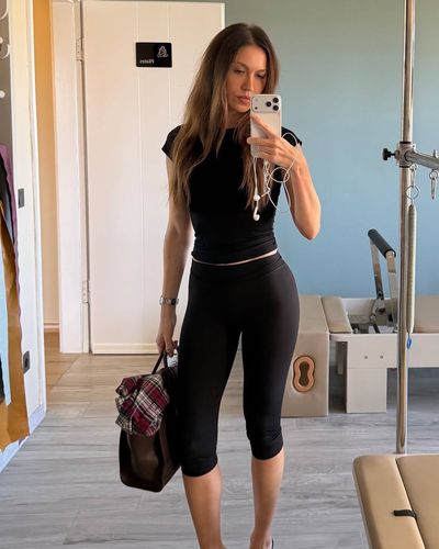 Duygu Özaslan seksi ifşa fotoğrafı 231