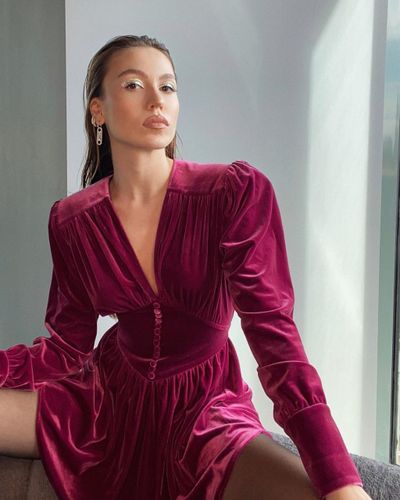 Duygu Özaslan seksi ifşa fotoğrafı 93