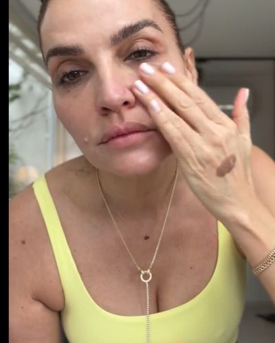 Ebru Akel seksi ifşa fotoğrafı 21