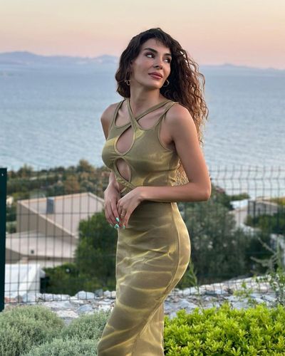 Ebru Şahin seksi ifşa fotoğrafı 150