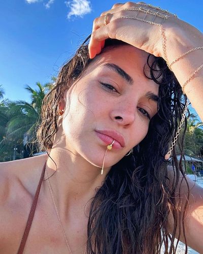 Ebru Şahin seksi ifşa fotoğrafı 21