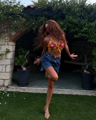 Ebru Şahin seksi ifşa fotoğrafı 28
