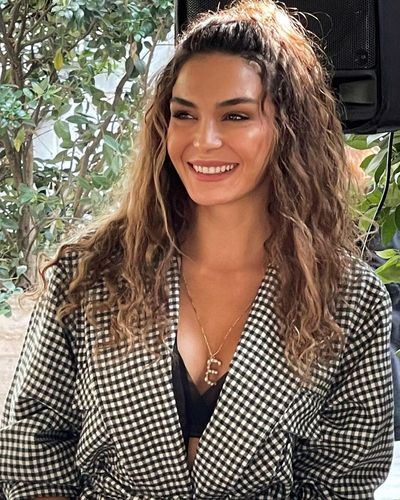 Ebru Şahin seksi ifşa fotoğrafı 399