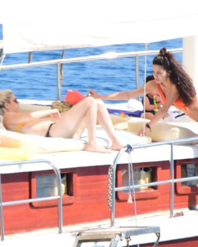 Ebru Şahin seksi ifşa fotoğrafı 476