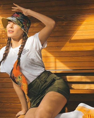 Ebru Şahin seksi ifşa fotoğrafı 480
