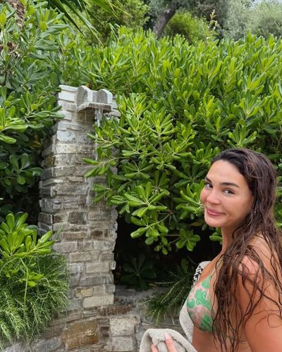 Ebru Şahin seksi ifşa fotoğrafı 675