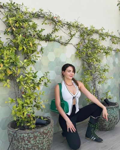 Ebru Şahin seksi ifşa fotoğrafı 700