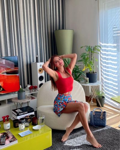 Ebru Şallı seksi ifşa fotoğrafı 46