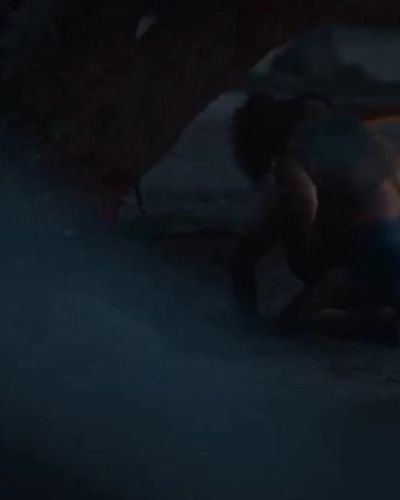 Ece Çeşmioğlu seksi ifşa fotoğrafı 1 — Son Yaz (2021)