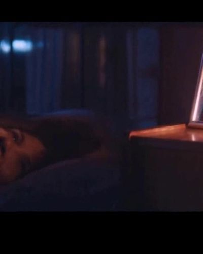 Ece Dizdar seksi ifşa fotoğrafı 14 — Çekmeceler (2015)