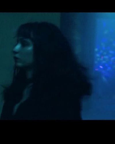 Ece Dizdar seksi ifşa fotoğrafı 20 — Çekmeceler (2015)