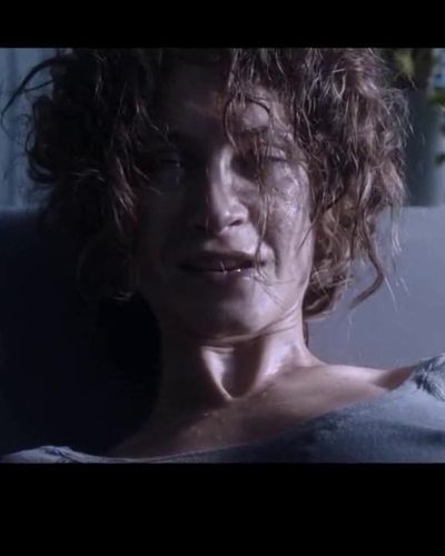 Ece Dizdar seksi ifşa fotoğrafı 9 — Çekmeceler (2015)
