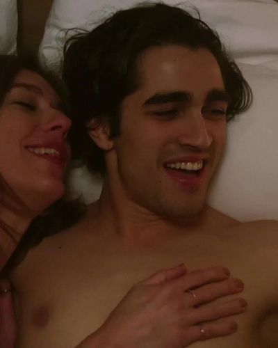 Ece Ertez seksi ifşa fotoğrafı 49 — Çıplak (2020)
