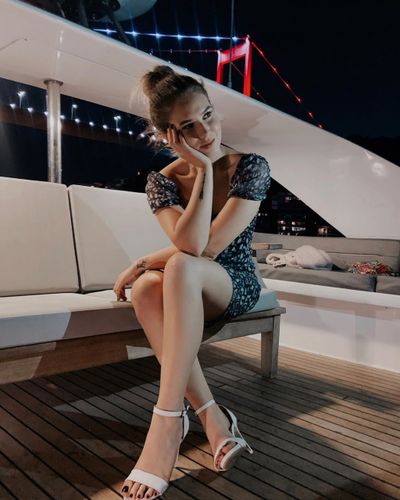 Ece Mumay seksi ifşa fotoğrafı 16