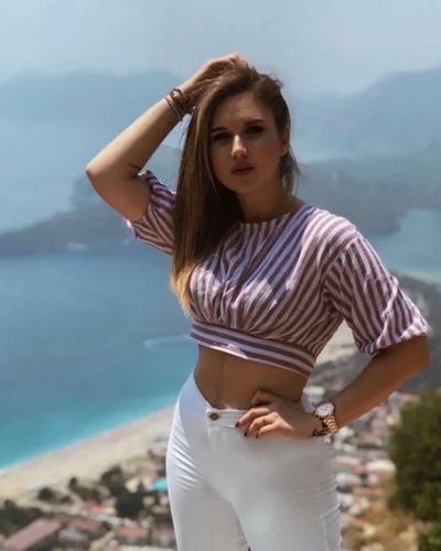Ece Mumay seksi ifşa fotoğrafı 9