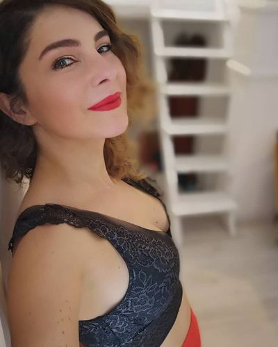Ece Özdikici seksi ifşa fotoğrafı 118