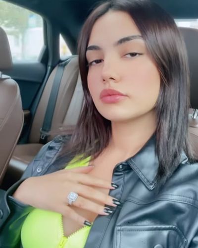 Ece Ronay seksi ifşa fotoğrafı 34