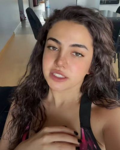 Ece Ronay seksi ifşa fotoğrafı 3