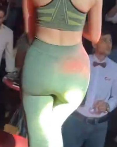 Ece Ronay seksi ifşa fotoğrafı 5