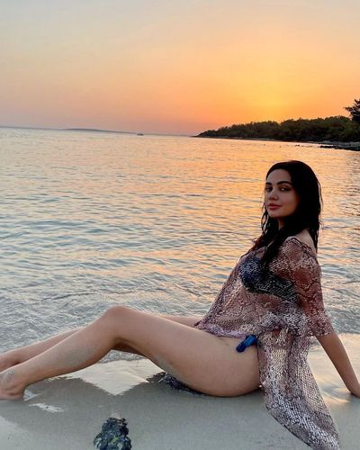 Ece Ronay seksi ifşa fotoğrafı 77