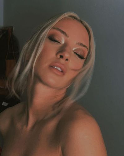 Ece Seçkin seksi ifşa fotoğrafı 86222