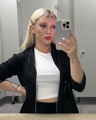 Ece Seçkin seksi ifşa fotoğrafı 792