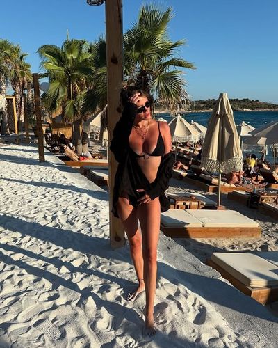 Ecem Karavus seksi ifşa fotoğrafı 213