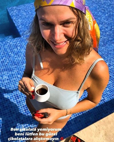 Ecem Karavus seksi ifşa fotoğrafı 258