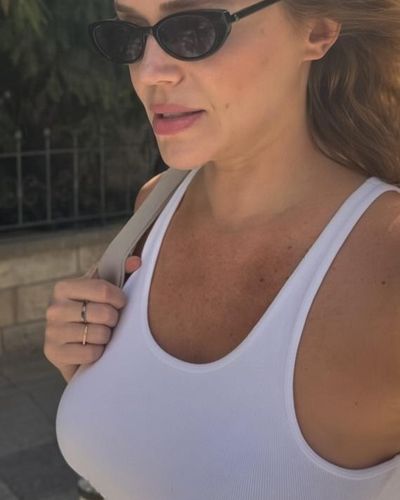 Ecem Karavus seksi ifşa fotoğrafı 264