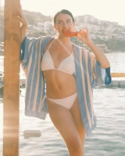 Ecem Öz seksi ifşa fotoğrafı 242
