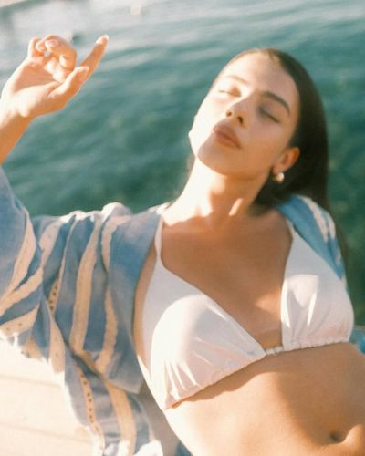 Ecem Öz seksi ifşa fotoğrafı 256