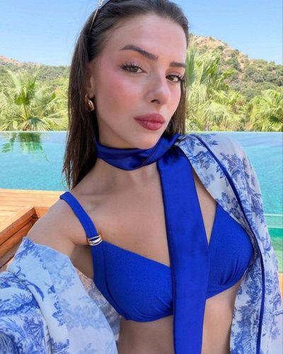 Ecem Öz seksi ifşa fotoğrafı 302