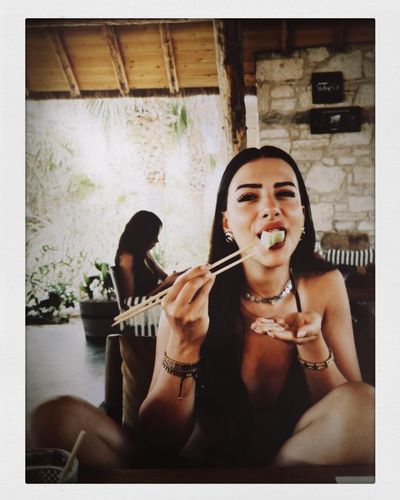 Ecem Öz seksi ifşa fotoğrafı 327