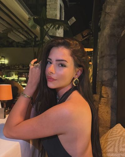 Ecem Öz seksi ifşa fotoğrafı 345