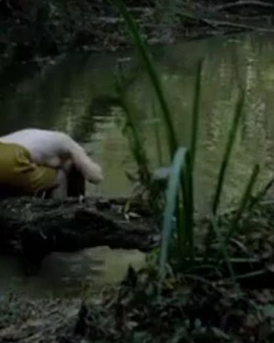 Ecem Uzun seksi ifşa fotoğrafı 6 — Koca Dünya (2016)
