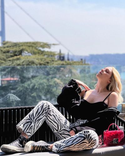Ecenaz Üçer seksi ifşa fotoğrafı 12