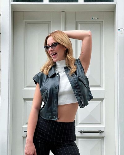 Ecenaz Üçer seksi ifşa fotoğrafı 206