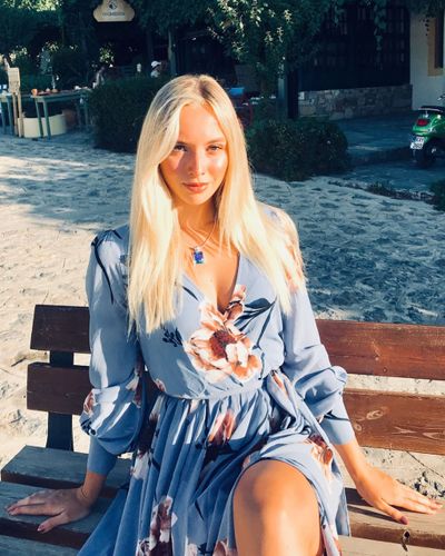 Ecenaz Üçer seksi ifşa fotoğrafı 265