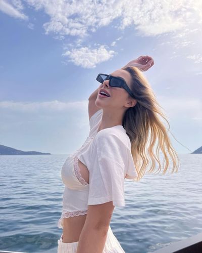 Ecenaz Üçer seksi ifşa fotoğrafı 27