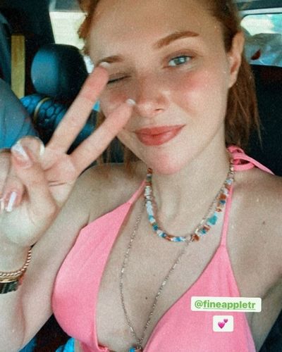 Ecenaz Üçer seksi ifşa fotoğrafı 312