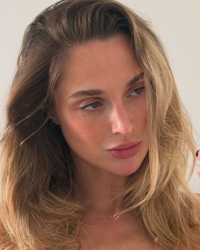 Ecenaz Üçer seksi ifşa fotoğrafı 322