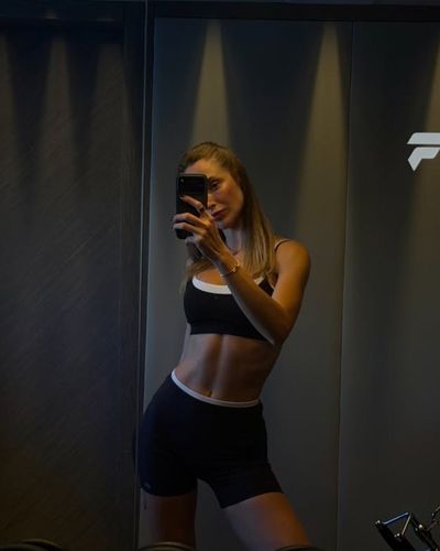 Ecenaz Üçer seksi ifşa fotoğrafı 332