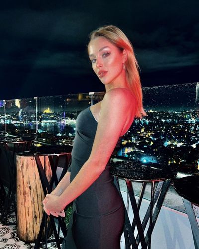 Ecenaz Üçer seksi ifşa fotoğrafı 81