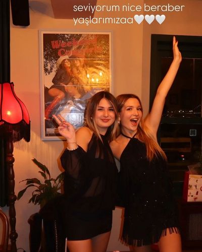 Ecrin Su Çoban seksi ifşa fotoğrafı 753