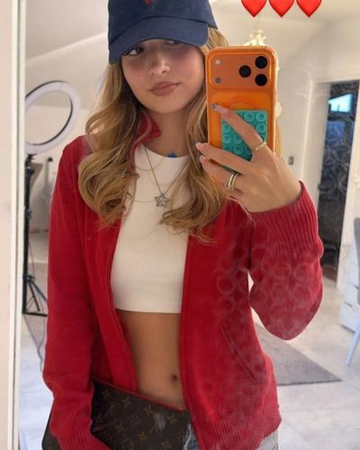Ecrin Su Çoban seksi ifşa fotoğrafı 124