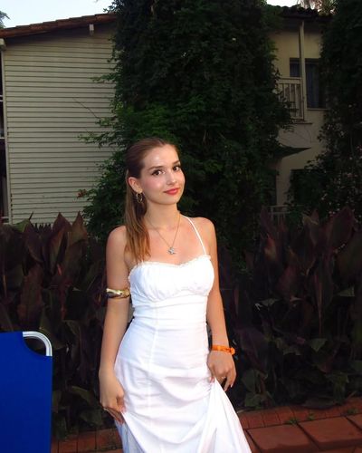 Ecrin Su Çoban seksi ifşa fotoğrafı 18