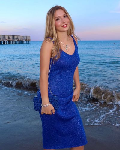 Ecrin Su Çoban seksi ifşa fotoğrafı 42