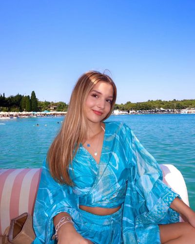 Ecrin Su Çoban seksi ifşa fotoğrafı 50